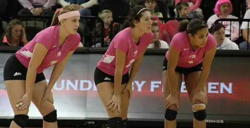 Mercer Defeats Spartans on Dig Pink Night, 3-0 Image