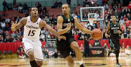 Spartans Head North for Road Contest at Charlotte Image