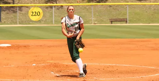 Ujvari Tosses Two-Hit Gem as Upstate Shuts Out FGCU Image