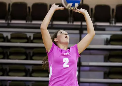 Three Spartans Collect Double-Doubles in 3-2 Victory over North Florida Image