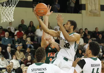 Upstate Takes Winning Streak South to UCF Image