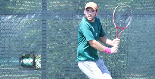 Spartans Drop Match at UNC Greensboro Image
