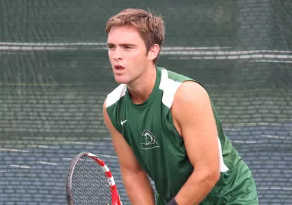 Yates Leads Upstate on Day One of Davidson Invitational Image