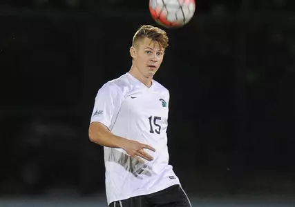 Wild Named to Freshman Best XI Squad by Top Drawer Soccer Image