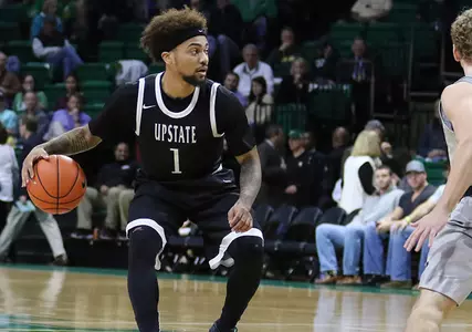 Cunningham's Late Three Lifts Upstate over UMKC 70-68 Image