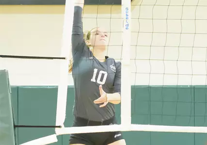 Three Double-Doubles Lift Upstate to 3-2 Victory over Wofford Image