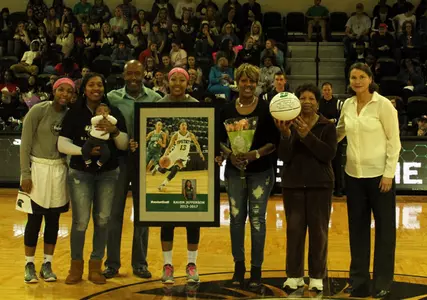 Jefferson Posts Double-Double in Loss to Florida Gulf Coast Image