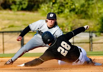 Big Inning Lifts Terriers over Spartans Image