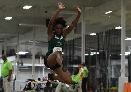 Distance, Field Performances Highlight Season-Opening 49er Classic Image