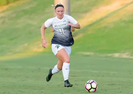 Women's Soccer Falls at Winthrop Image