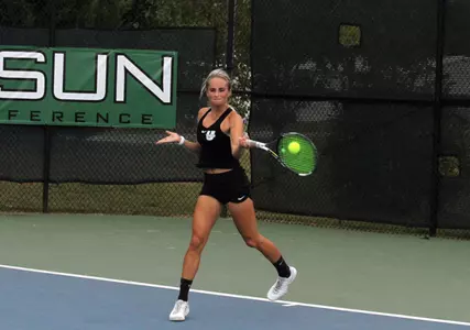 Dodd Sisters Lead Spartans at NJIT Image