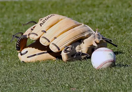 Dolphins Complete Sweep of USC Upstate Image