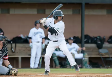 Spartans Stunned in Extra Innings Image