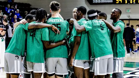 Men's Basketball Team