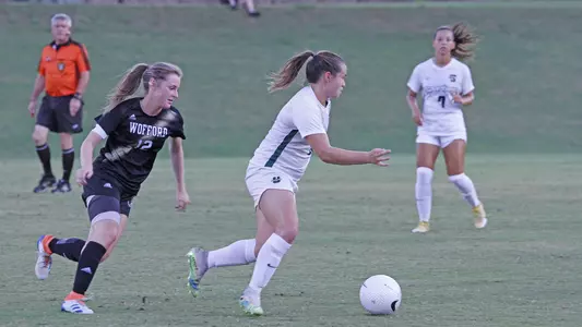 Claudia Mendinhas Wofford 2021