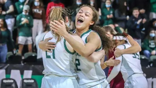 WBB PG Celebration Gardner-Webb 2021-22