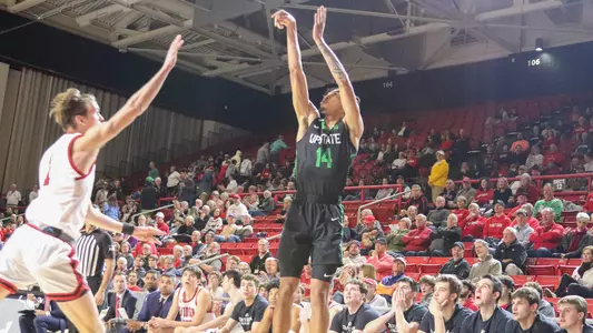 Floyd Rideau Jr. Corner Three vs. Davidson 1st Half 2023