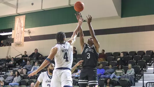 Mysta Goodloe Jumper vs. Longwood Second Half 2023