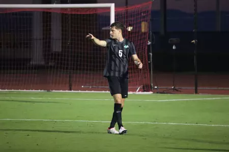 Felipe Marty gets on the pitch for the first time this year