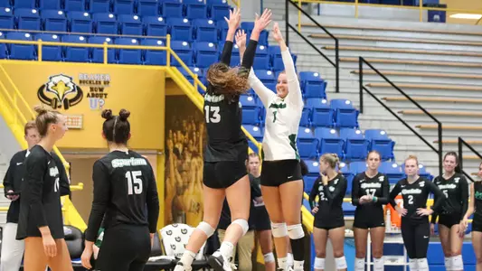 Julia Gladhill & Nikki Deslatte Pre-Set vs. Morehead State 2023