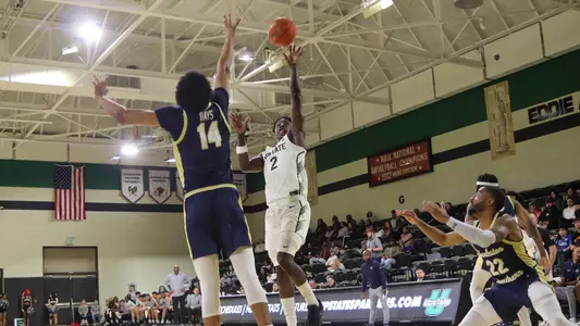 Justin Bailey Floater vs. Charleston Southern 1st Half 2024