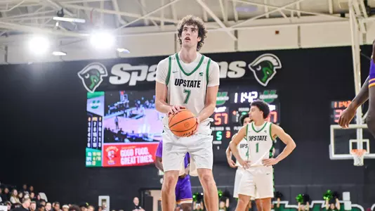 Coen Collier at the free throw line