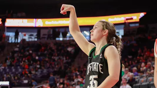 Aubrie Kierscht Three vs. Clemson 3rd Qtr. 2025 - EH