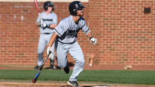 MacIntosh Hitting A Single Japan