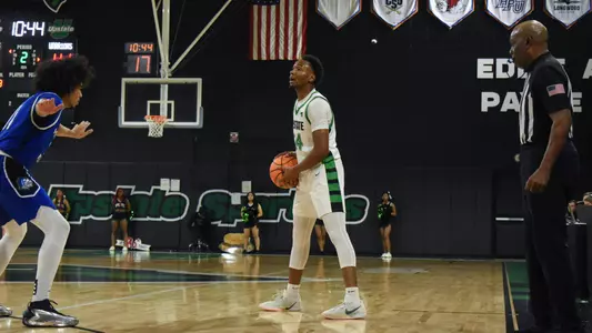 Chico Johnson running the offense against Southern Wesleyan