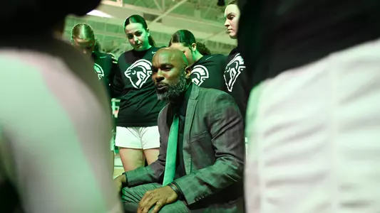 Jason Williams Coaching Pre-Tipoff vs. Winthrop 2026 - NM