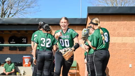 Abby Polk running through the lineup tunnel (2/21/26)