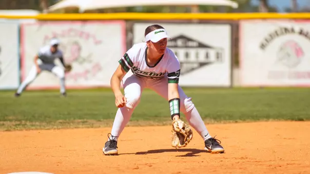 Alyssa Davenport at third base