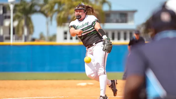 Ashlyn Brown pitching against Central Michigan (3/6/26)
