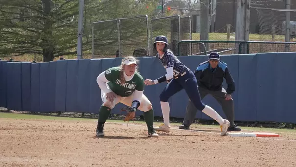 Carson Shaw at first base against Longwood (3/29/26)