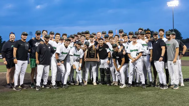 Big South Champions Team Trophy Photo 2026