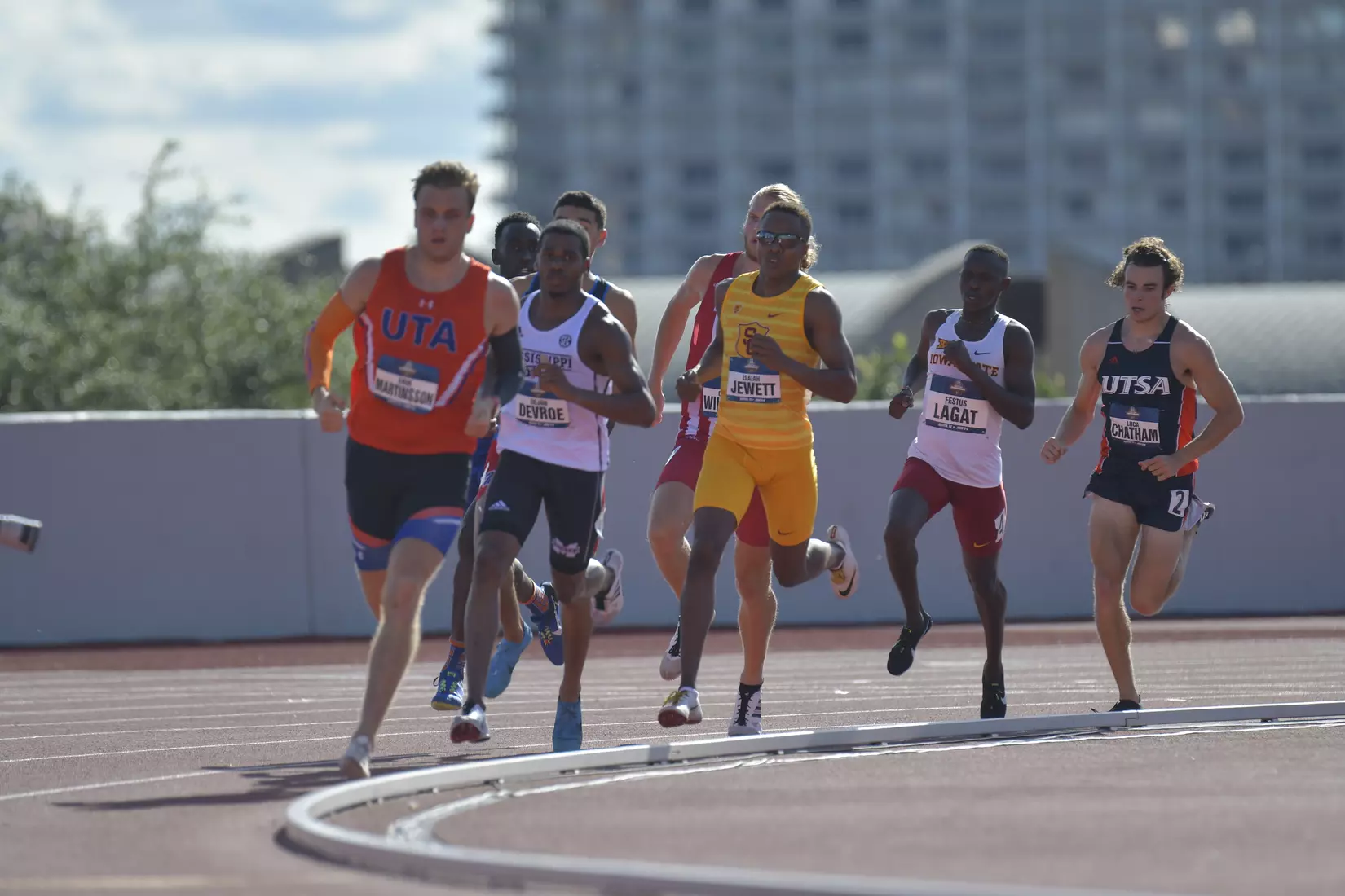 High-quality prints and images from the meet are available for purchase at usctrojans.com/photos.