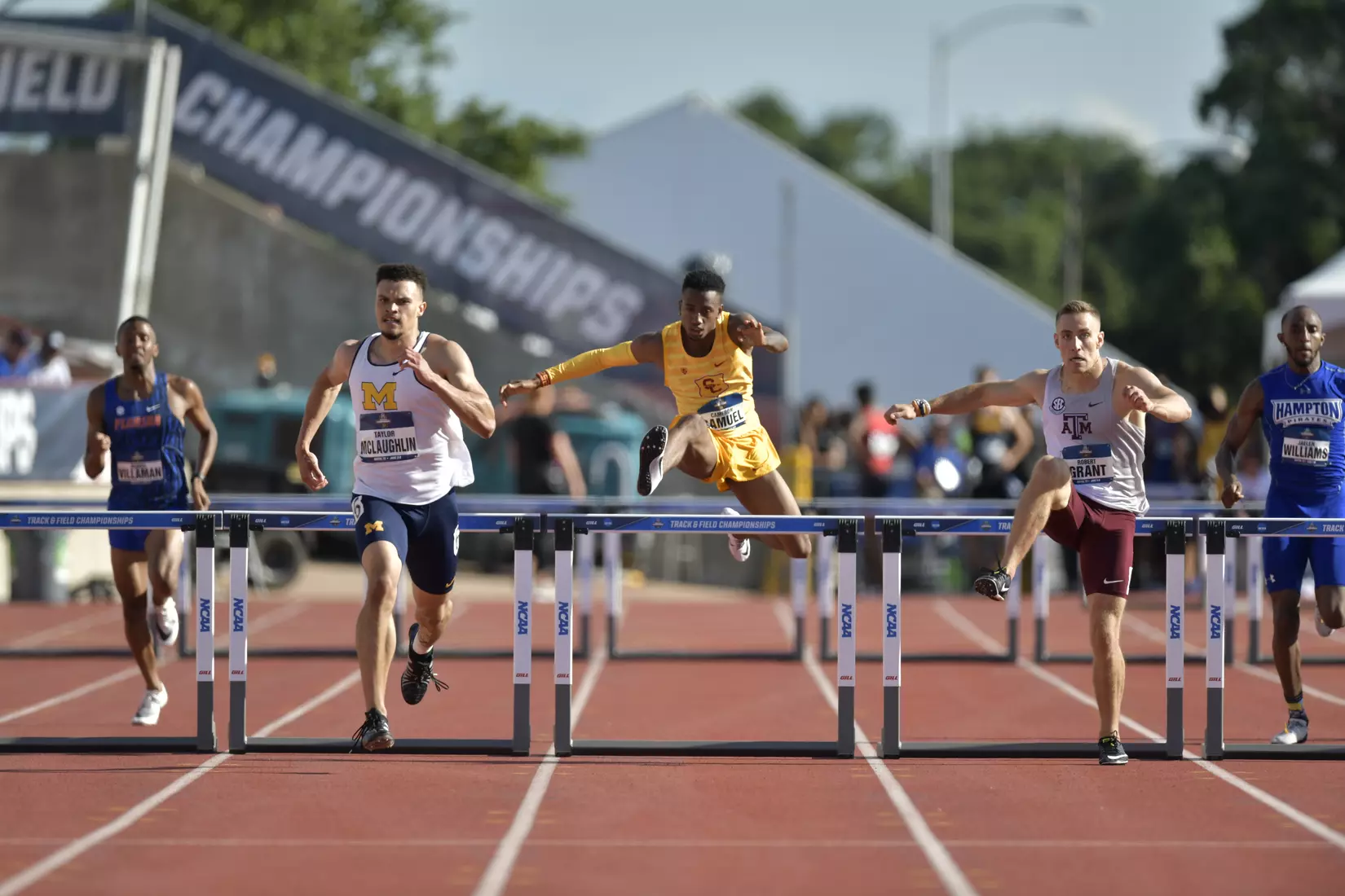 High-quality prints and images from the meet are available for purchase at usctrojans.com/photos.
