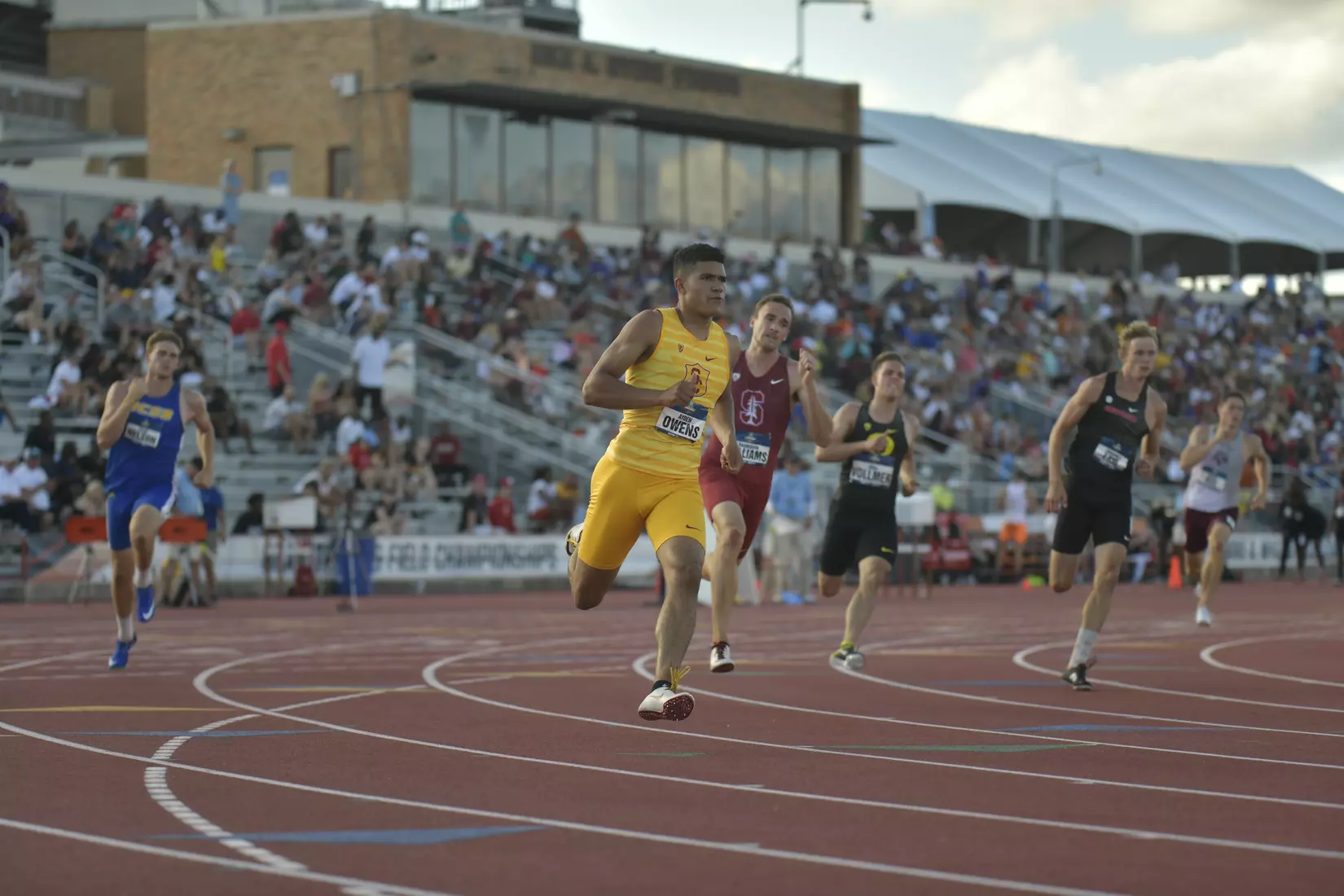 High-quality prints and images from the meet are available for purchase at usctrojans.com/photos.