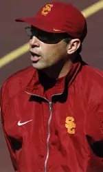 With a 7-1 victory over Harvard, head coach Richard Gallien prepares the 7th-ranked Women of Troy to face No. 9 UCLA on Saturday.