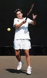 Senior Jacqui Boyd returned to defeat UCLA's Catherine Hawley, 6-4, 6-4, on Saturday.