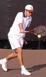 Sophomore Daniel Langre pulled out a three-set victory over Fresno State's Greg Shearer to lead USC to the 6-1 victory.