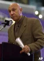 USC Coach Henry Bibby announced the signings of Lodrick and Rodrick Stewart from Seattle, Wash., today.