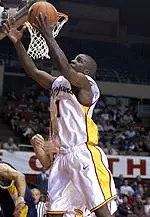 The Trojans led 30-28 at the half, Tuesday night against the Gauchos.