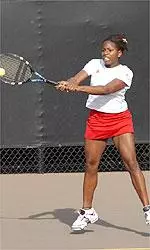 Jewel Peterson won her eighth-straight with a 6-4, 6-1 victory over Washington's Claire Carter on Friday.