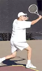Damien Spizzo fought to earn a 6-3, 0-6, 6-2 win over Oregon's Jason Menke and clinch the match victory for the Trojans.