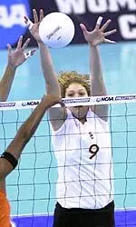Emily Adams led all players with eight blocks against Oregon State.
