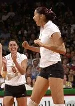 Bibiana Candelas was near-perfect as she hit .875 against the Cougars on Friday night.