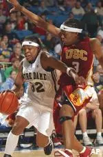 Notre Dame's Breona Gray (32) attempts to drive the lane while USC' Rometra Craig (3) defends during the first half.