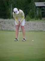 Mikaela Parmlid won the individual title to lead USC to the team title at the Dr. Thompson Invitational