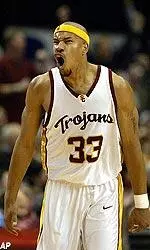 Desmon Farmer scores 24 points for USC.